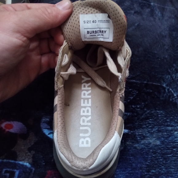 Burberry sneakers size euro 40 color tan - Picture 3 of 5